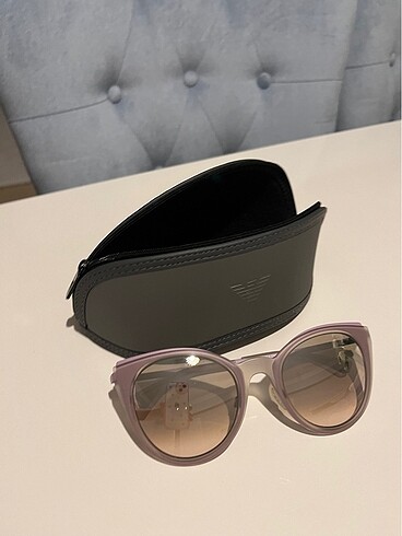 Emporio Armani güneş gözlüğü
