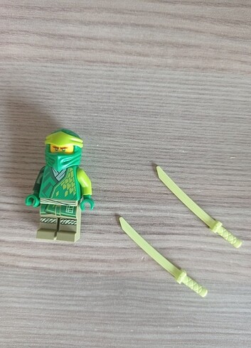 Diğer Lego Ninjago Lloyd 