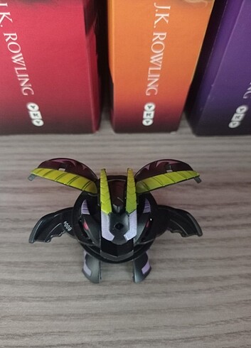 Bakugan Darkus Percival