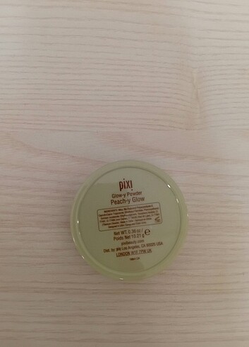  Beden Pixi by Petra Highlighter Peach Glow