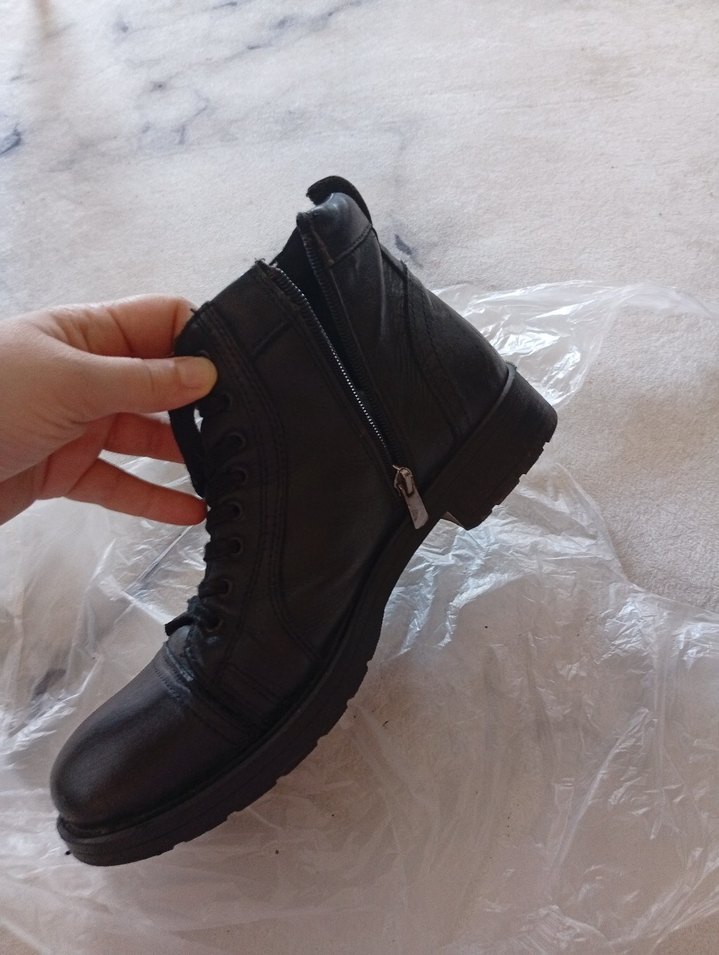 Siyah Deri Goth Tarzı Bot - Görsel 4