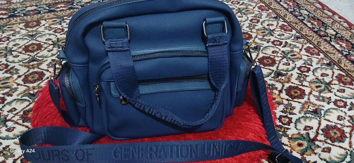 Mavi Kadın Fermuarlı Çanta - Görsel 4