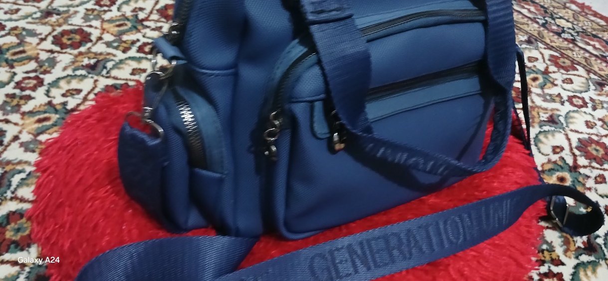 Mavi Kadın Fermuarlı Çanta - Görsel 3