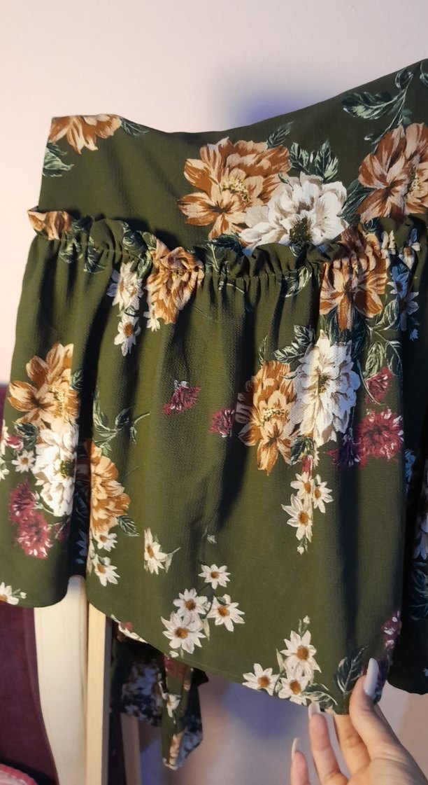 Uzun Yeşil Çiçekli Elbise - Görsel 2