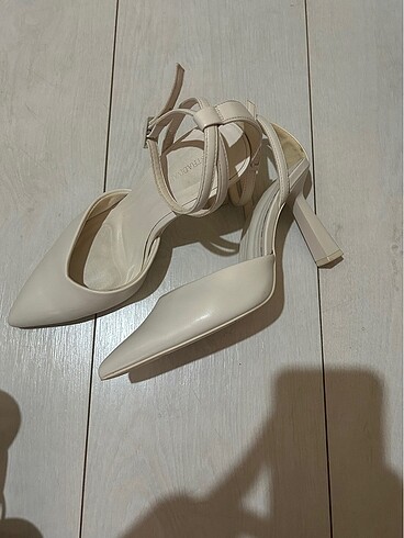 Stradivarius Stradivariuk topuklu ayakkabı