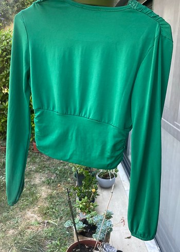 Yeşil V yakalı bluz - Görsel 10