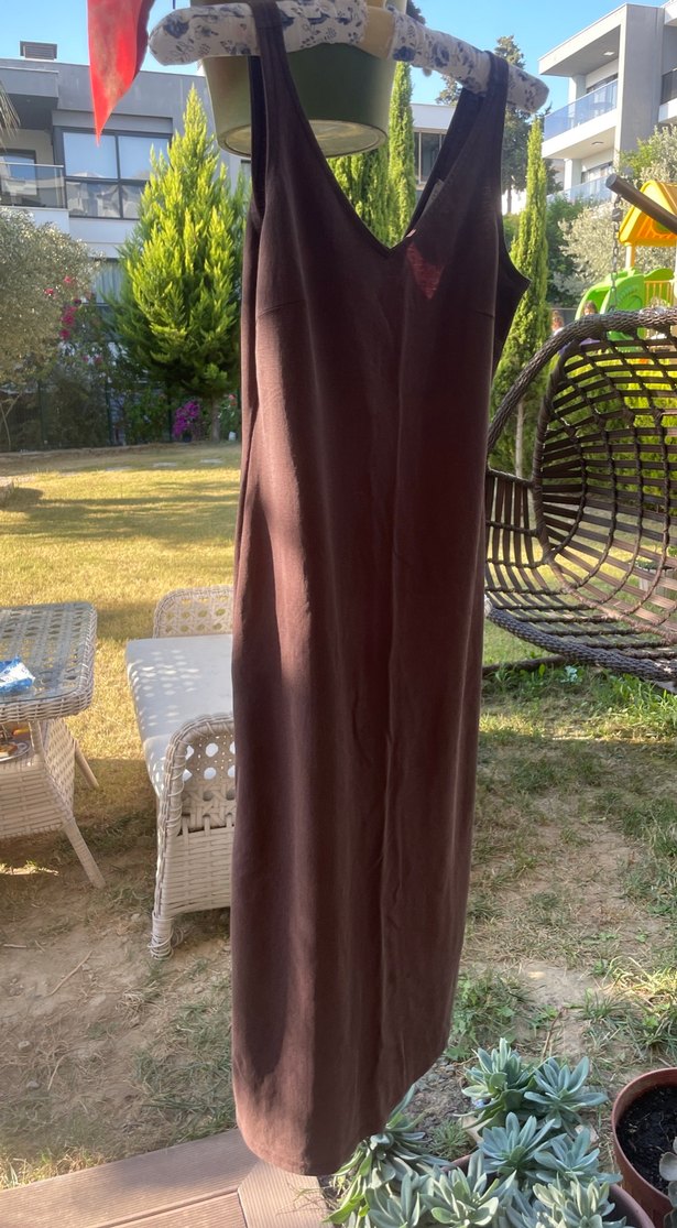 Kahverengi V Yaka Drapeli Uzun Elbise - Görsel 2