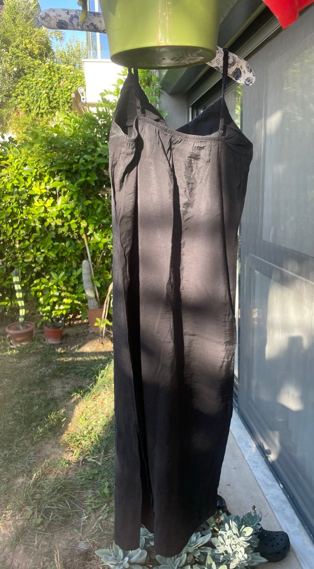 Siyah V Yakalı Midi Uzun Kadın Elbise - Görsel 4