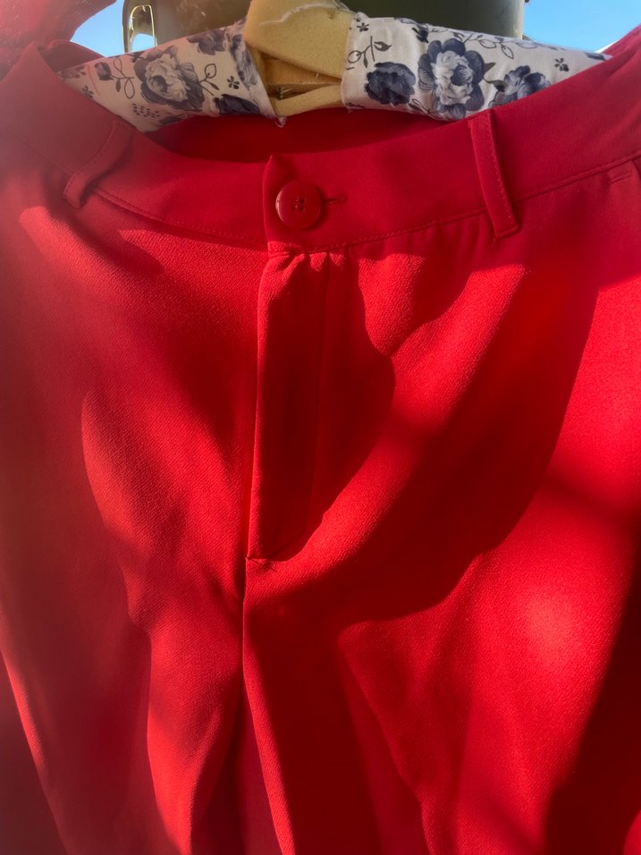 Düğmeli Kırmızı Kadın Kumaş Pantolon - Görsel 3