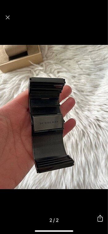 Burberry Burberry koleksiyon saat bileklik olarakta kullanılabiliyor