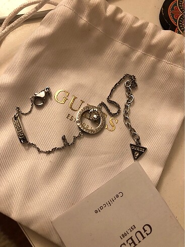 Orijinal guess bileklik