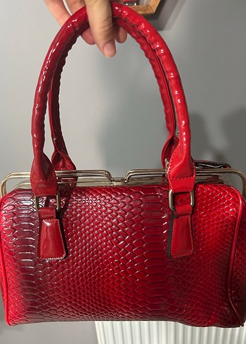 Kırmızı Yılan Derisi Desenli Deri Kadın Çanta - Görsel 3