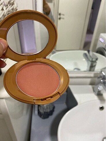 Avon bronzer