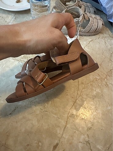 24 Beden Zara deri