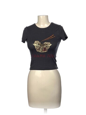 Urban Outfitters T-shirt %70 İndirimli.