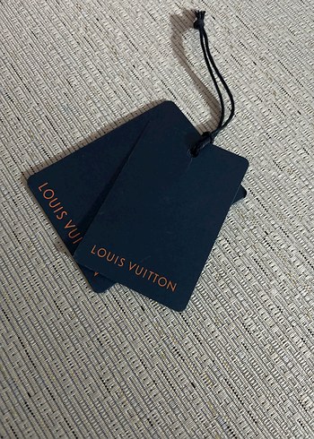 louis vuitton LV etiketli tişört - Görsel 6