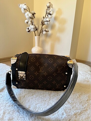 Lv Side Trunk MM 26 X 16 cm (orta büyük )