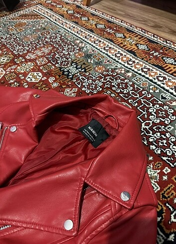 xs Beden kırmızı Renk Pull & bear ceket