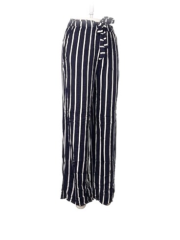 H&M H&M Kumaş Pantolon %70 İndirimli.