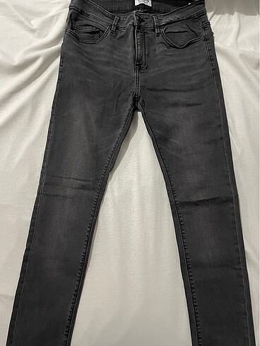 Erkek jean pantolon. Pull&Bear