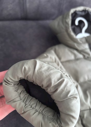 Gri Erkek Çocuk Kapüşonlu Fermuarlı Mont - Görsel 2