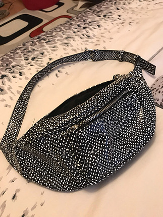 Bershka Bel çantası 