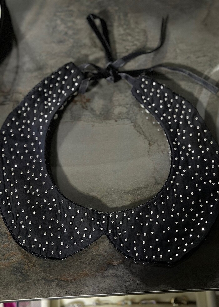 Taşlı yaka - Görsel 2