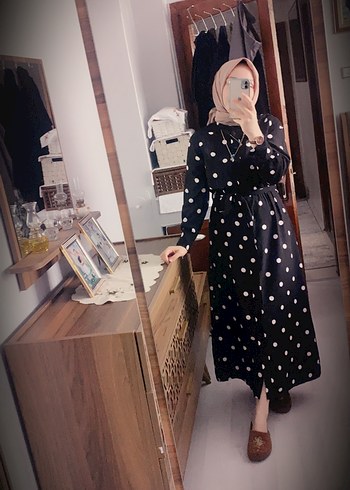 Puantiye Desenli Siyah Uzun Elbise - Görsel 2