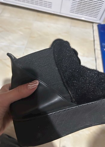 Siyah Platform Topuklu Kadın Botları - Görsel 3