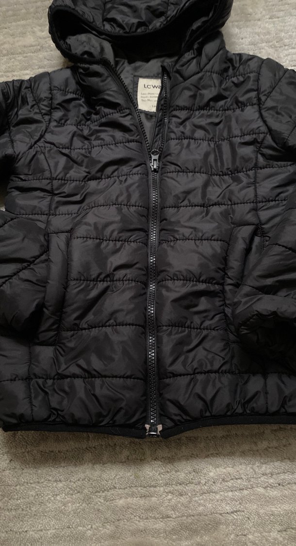 Erkek Çocuk Siyah Kapüşonlu Fermuarlı Mont - Görsel 3