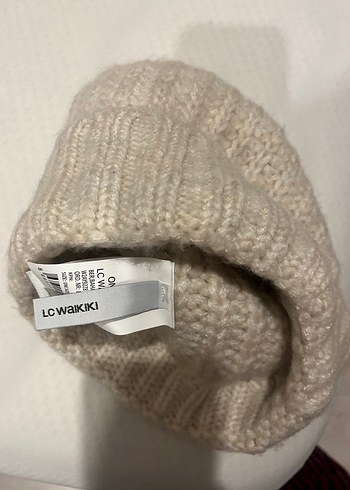 Bej Örgü Kadın Bere Ponponlu - Görsel 2