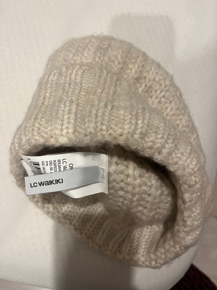 Bej Örgü Kadın Bere Ponponlu - Görsel 2