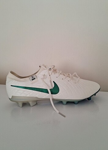 43 Beden beyaz Renk nike tiempo emeral legend krampon 