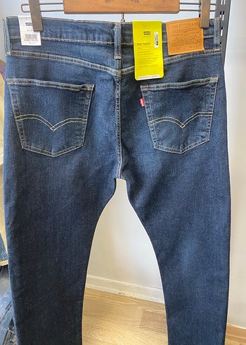 Levis 36