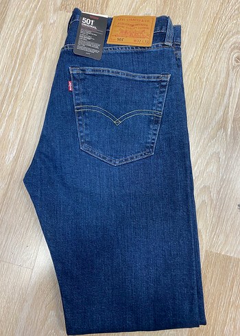 Levis 32
