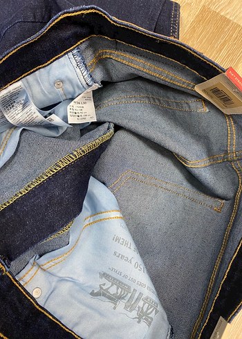Levi's 514 Düz Kesim Mavi Erkek Kot Pantolon - Görsel 3