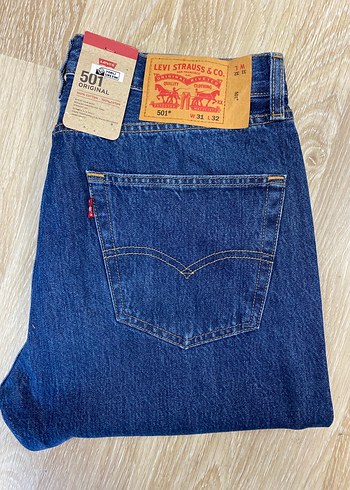 Levis 31