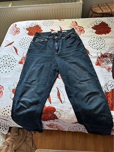 26 Beden Colins Jeans