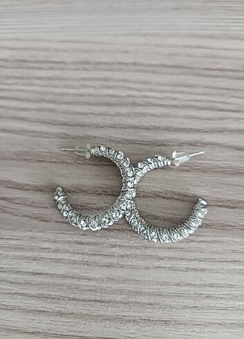 Diğer Taşlı halka küpe 