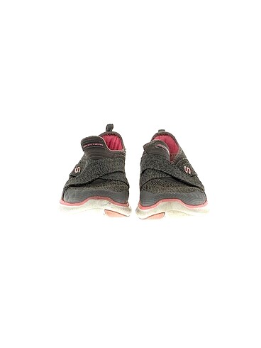 35,5 Beden Skechers Spor Ayakkabı %70 İndirimli.