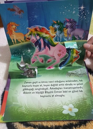  Beden Tek Boynuzlu At.hikaye kitabı ( üç boyutlu )