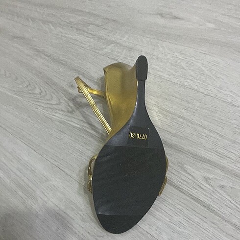 36 Beden altın Renk Vintage gold topuklu ayakkabı