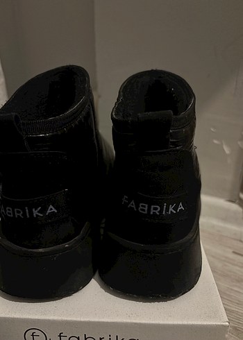 Kadın Siyah Platform Topuklu Lastik Bot - Görsel 3