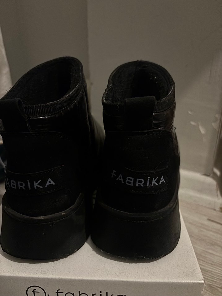 Kadın Siyah Platform Topuklu Lastik Bot - Görsel 3