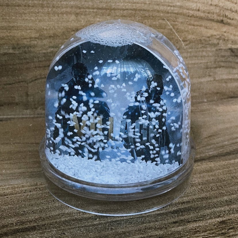 Resident Evil Village Kar Küresi - Görsel 2