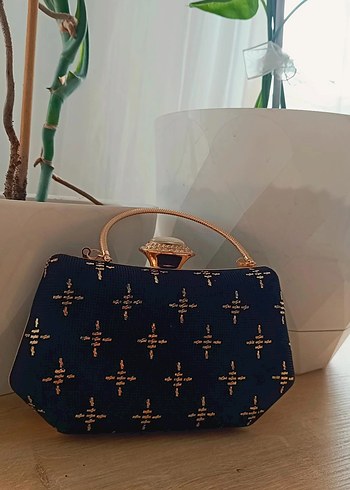 Buckle Detaylı Modern Klasik Kadın Portföy Çanta