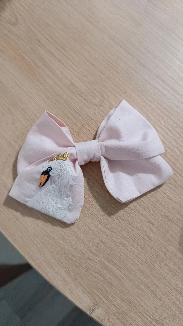 Nakışlı Pembe Fiyonk Saç Tokası - Görsel 3