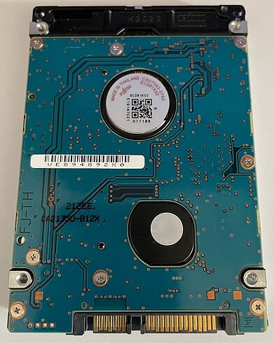 Fujitsu FUJITSU 250 2.5 DİSK 5400 RPM 8MB