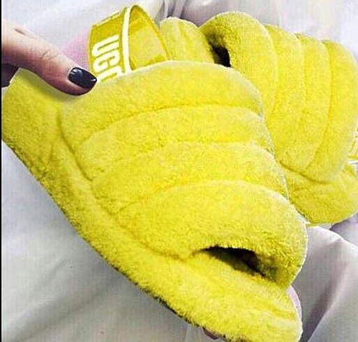Yeni etiketli ugg