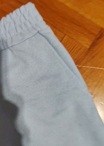 Mavi Pamuklu Rahat Mini Şort - Görsel 3